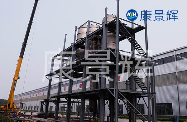 三效蒸發(fā)器的經(jīng)濟性較強，比四效以上的蒸發(fā)器和MVR蒸發(fā)器更經(jīng)濟耐用。