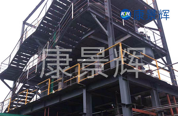 還有我們?cè)趯?duì)比山西降膜三效蒸發(fā)器價(jià)格時(shí)，也要同樣的對(duì)比降膜三效蒸發(fā)器的質(zhì)量。